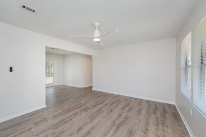 Building Photo - 126 Camellia Pl