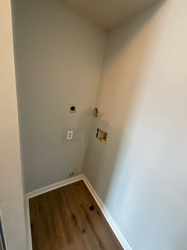 Building Photo - Charming Condo in Churchland Southwest