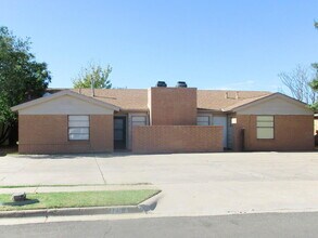 Building Photo - 125 N Troy Ave