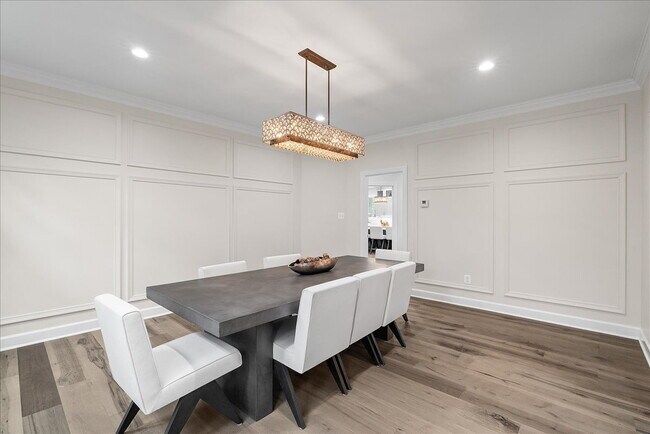 Building Photo - Your New Home Awaits