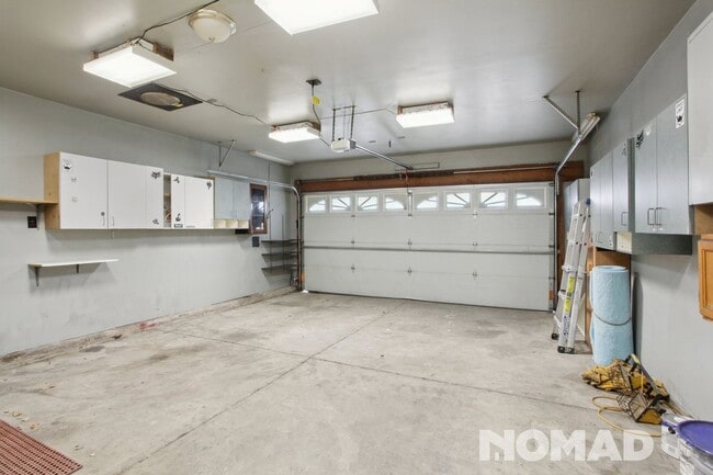 Building Photo - Charming 3BR House in Aurora