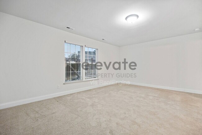 Building Photo - 6851 Dunton Rd
