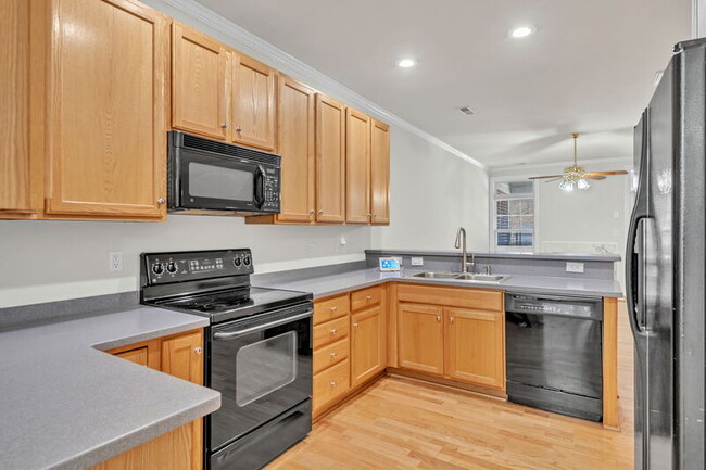 Building Photo - 2019 Soundings Cres Ct