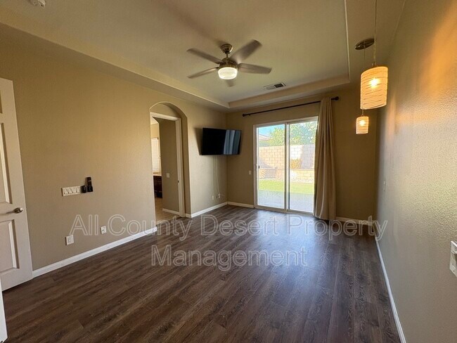 Building Photo - 79902 Barcelona Dr