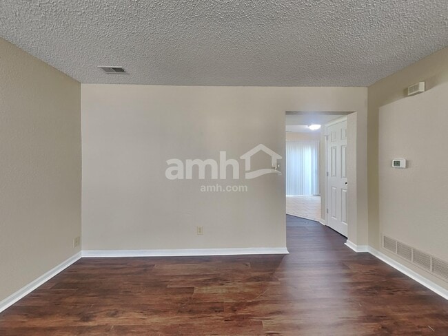 Building Photo - 5123 Milhouse Rd