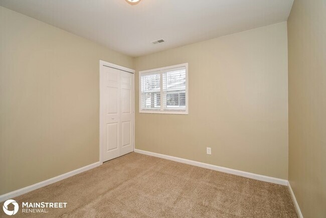 Building Photo - 3408 Mardale Dr, Louisville, KY 40299