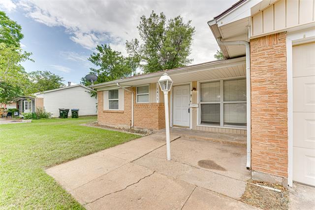 Building Photo - 1411 Skyline Dr