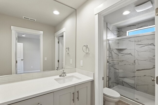 Building Photo - Brand New Townhome in Pleasant Valley Vill...