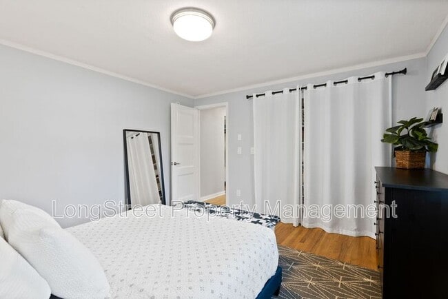 Building Photo - 7788 SE Thompson Rd