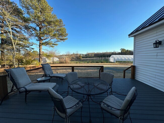 Sun deck across from Duke Farm - 4804 Friends School Rd