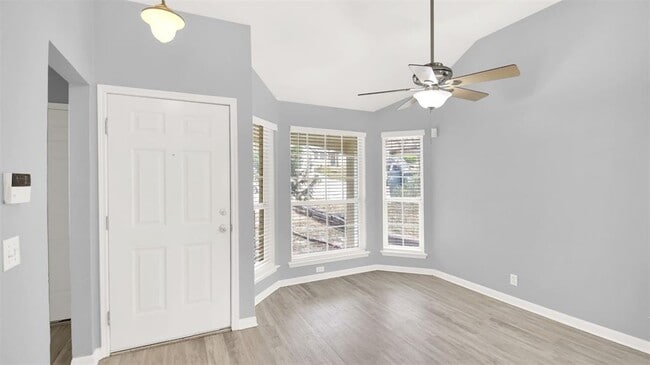 Building Photo - 4911 Edenbourgh Ln