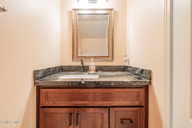 Building Photo - 5053 Flagstone Ln