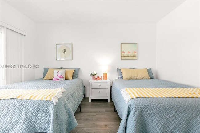 Building Photo - 1123 NE 23rd Terrace