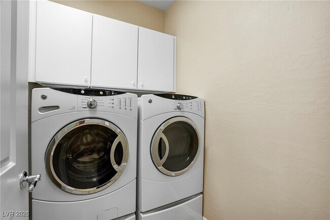 Building Photo - 11239 Filmore Heights Ct