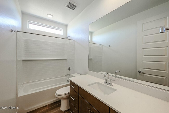 Building Photo - 7591 W Honeysuckle Dr