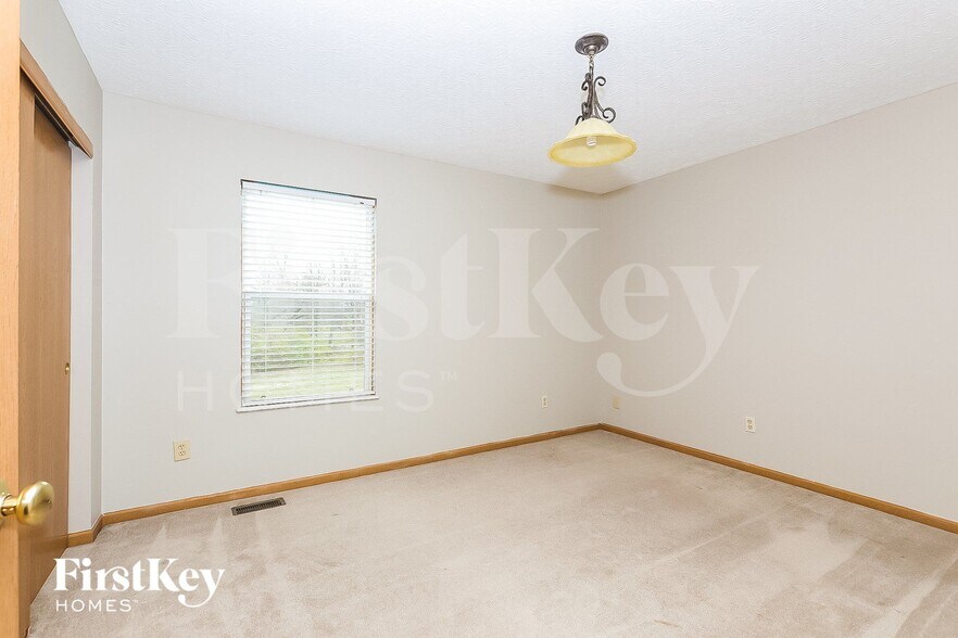 Building Photo - 3053 Kings Realm Ave