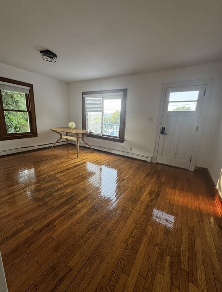 Entrance - 47 E Gilson Ave