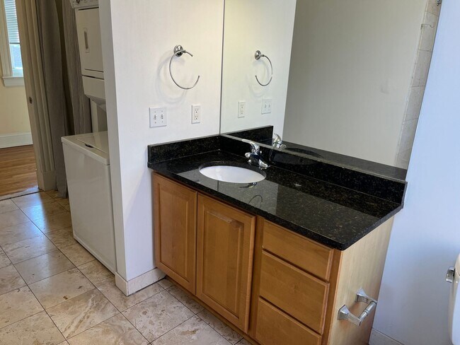 Building Photo - 4188LC Manchester Ave