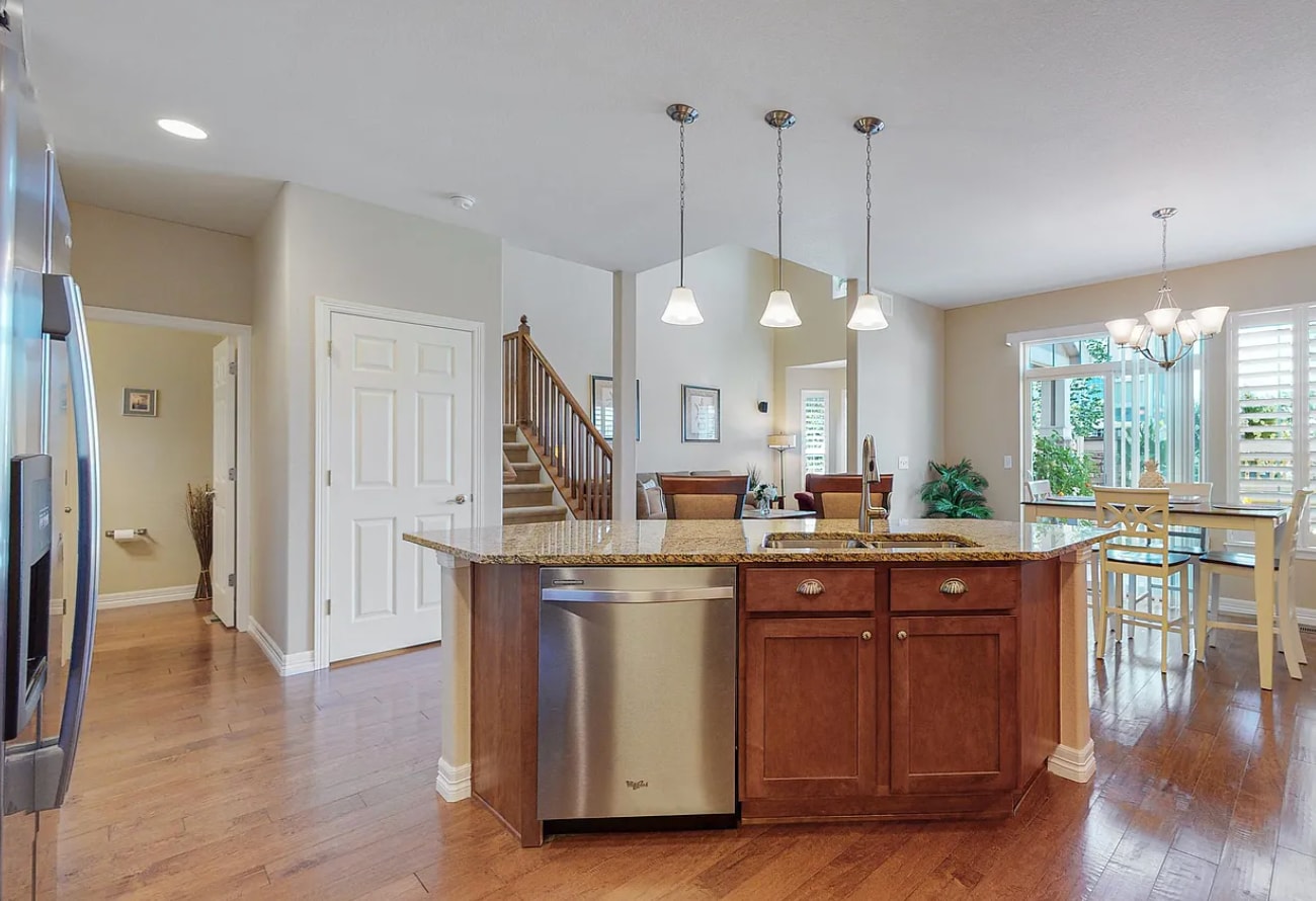 Kitchen - 4759 Raven Run