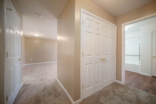 Building Photo - 1633 Cobblestone Ln