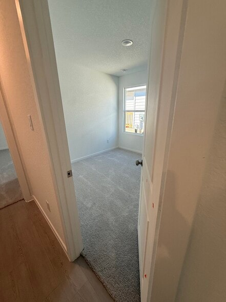 Building Photo - 5720 Mangas Cir