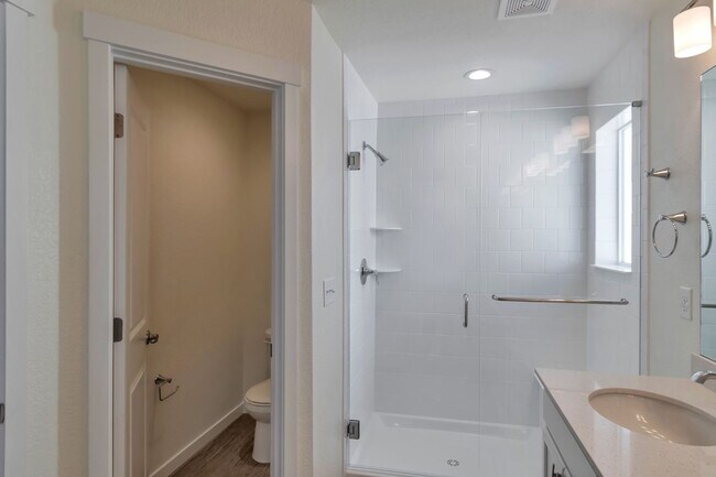 Building Photo - 9679 Albion Ln