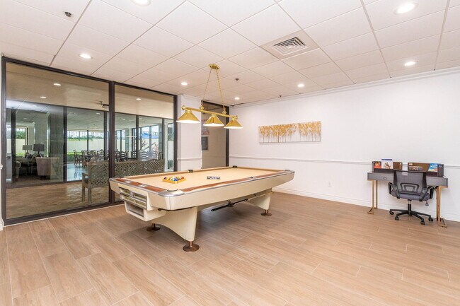 Building Photo - 5380 N Ocean Dr