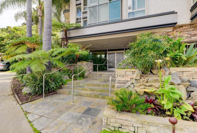 Building Photo - 935 Genter St