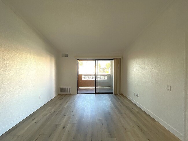Building Photo - COMING SOON! 2 Bed 2 Bath Condo in Bermuda Dunes!