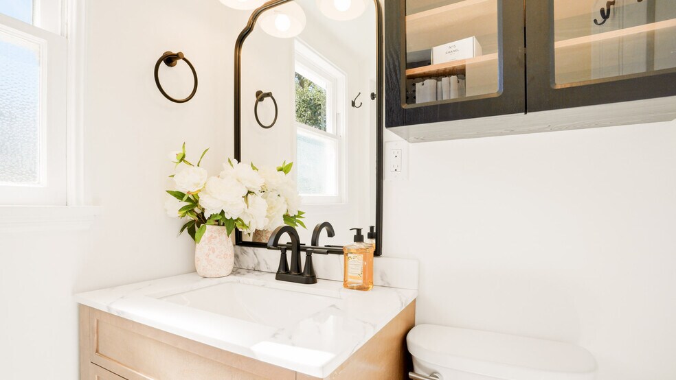 Building Photo - 1755 Craig Ave