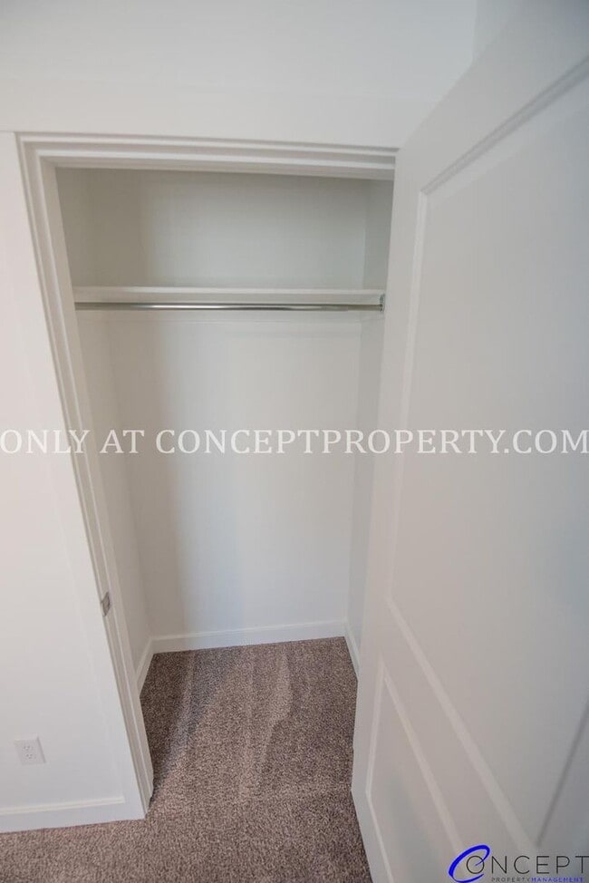 Building Photo - Brand-New Beautiful Spacious Modern Townhome in Lehi with Luxury Finishes & Prime Amenities