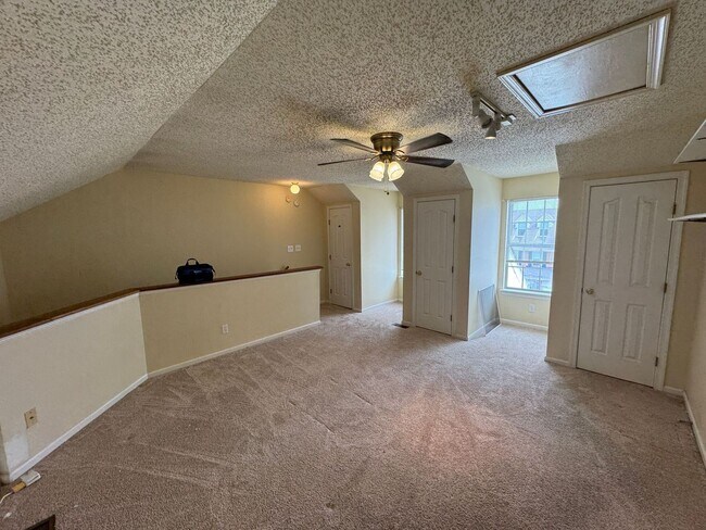 Building Photo - Introducing a beautiful townhouse-style Condo