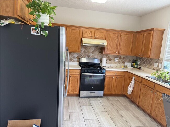 Building Photo - 8940 Friarbridge Dr
