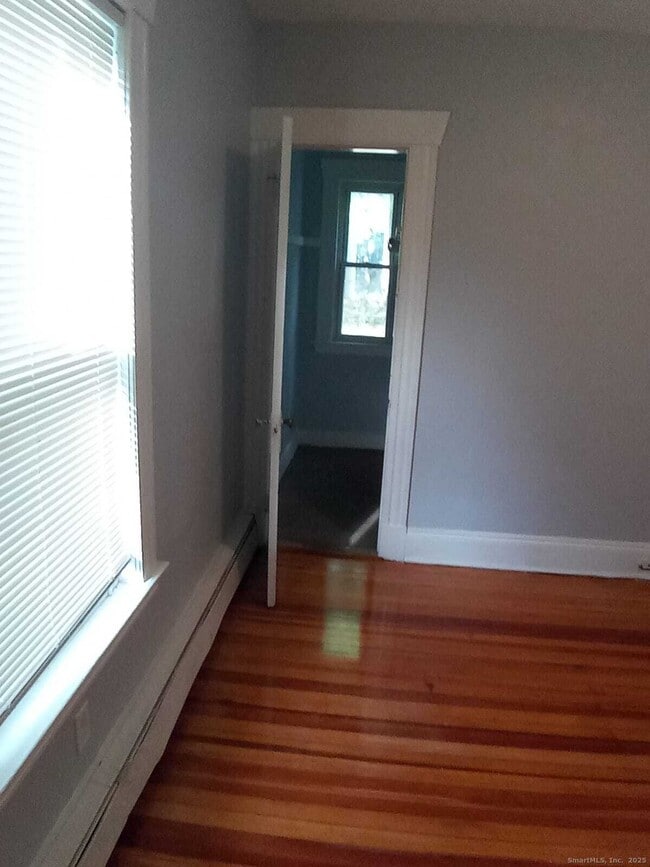 Building Photo - 110 Evergreen Ave