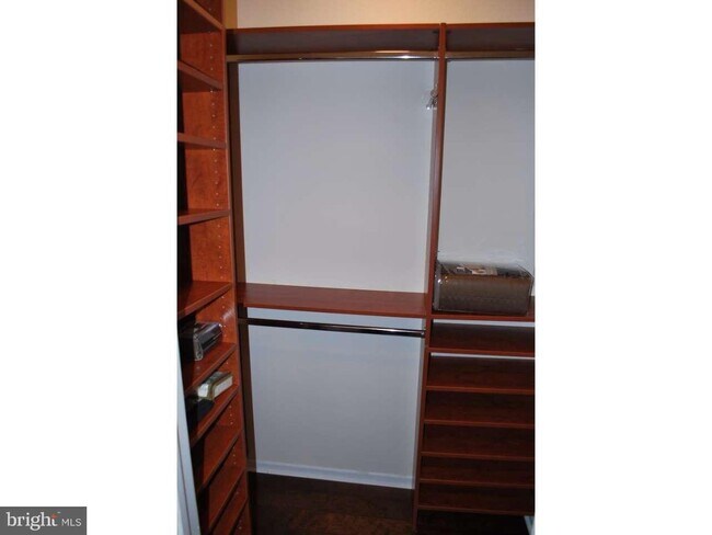 Building Photo - 1252 Heritage Cir