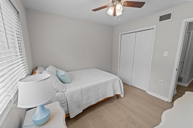 Building Photo - Charming 3-Bedroom Home on Savannah’s Southside with Covered Patio and Large Backyard