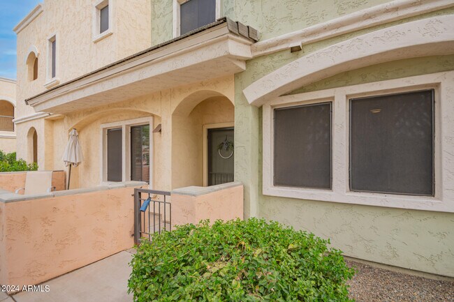 Building Photo - 10757 N 74th St