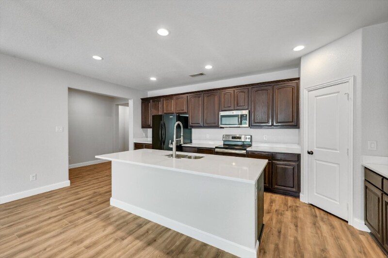 Building Photo - 10416 Talus Dr