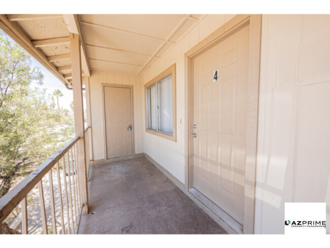 Primary Photo - Bright and Cozy 2/1 Apache Junction Fourpl...