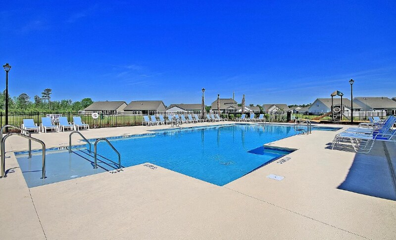 Building Photo - 8160 Forest Edge Dr