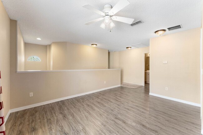 Building Photo - 15321 Harrowgate Way