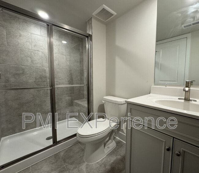 Building Photo - 10705 Millport St