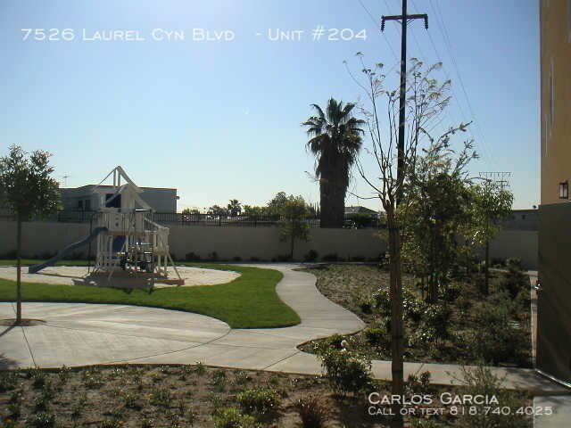 Building Photo - 7526 Laurel Canyon Blvd