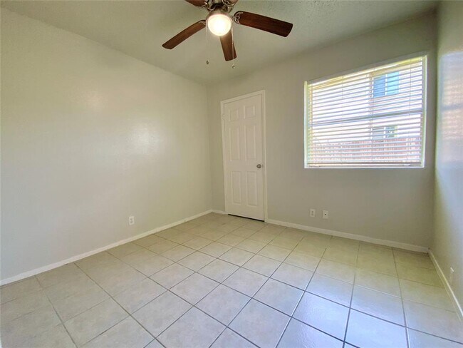 Building Photo - 2300 Cedrick Cove