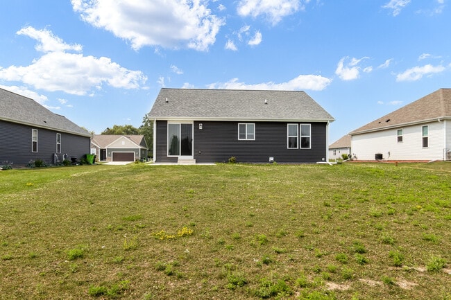 Building Photo - W218N16014 Tiger Lily Dr