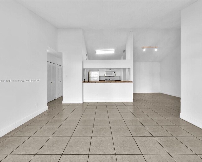 Building Photo - 15770 SW 106th Terrace