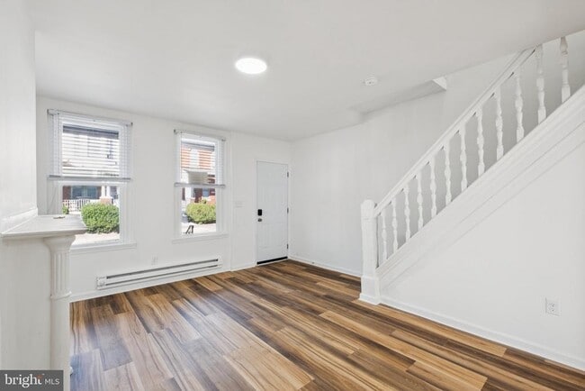 Primary Photo - 4447 N 19th St