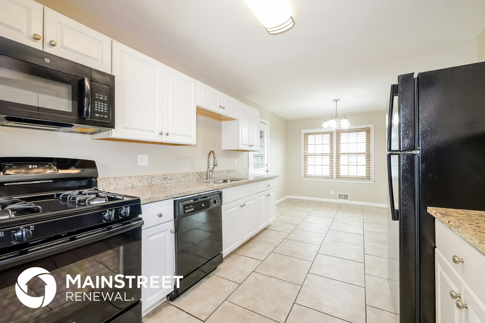 Building Photo - 4806 Vermont Ave