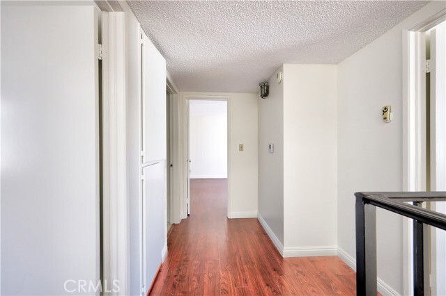 Building Photo - 1290 Elm Ave