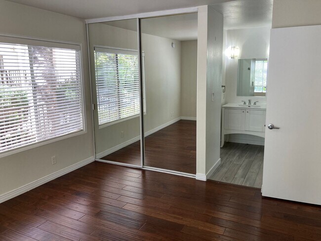 Building Photo - $3,295! Charming 2-Bed, 2-Bath Corner Unit in Gated Culver City Community!